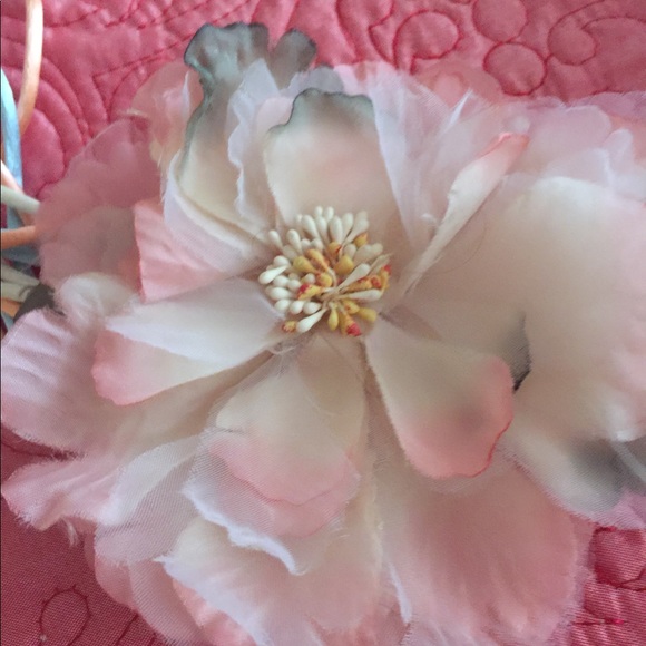 Necklace - Picture 2 of 4